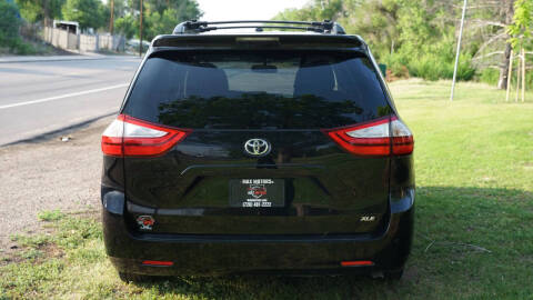2016 Toyota Sienna
