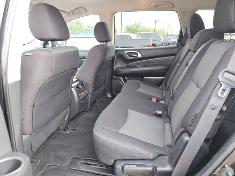 2020 Nissan Pathfinder S