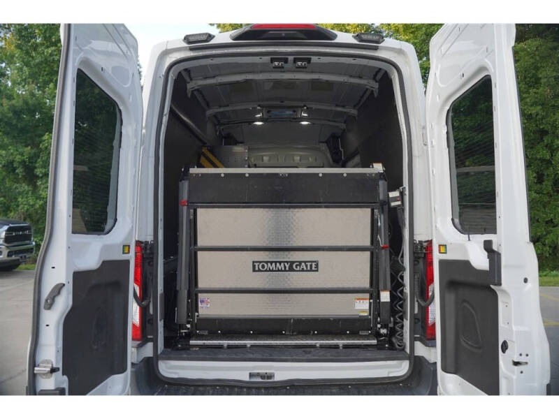 2022 Ford E-Transit 350