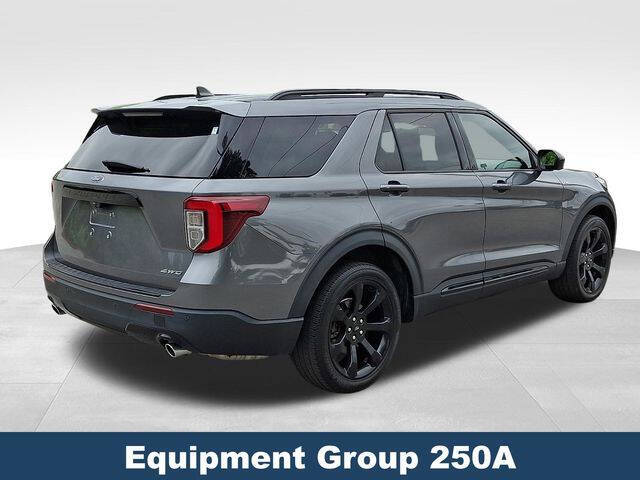 2022 Ford Explorer ST-Line