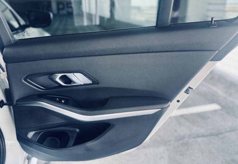 2019 BMW 3 Series 330i
