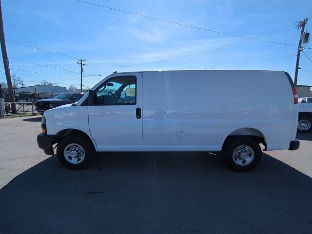 2025 Chevrolet Express 2500