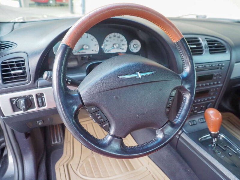 2003 Ford Thunderbird