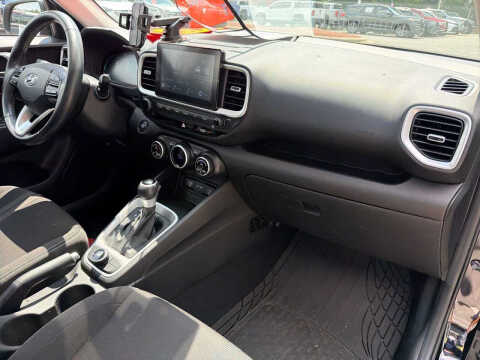 2024 Hyundai Venue SEL