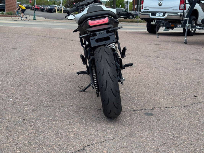2024 Husqvarna VITPILEN