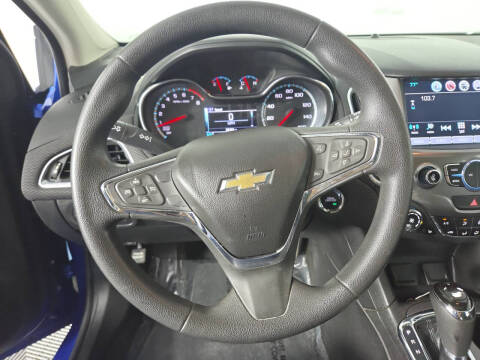2017 Chevrolet Cruze LT Auto