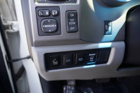2014 Toyota Sequoia Platinum