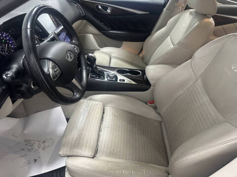 2014 Infiniti Q50 Hybrid Sport