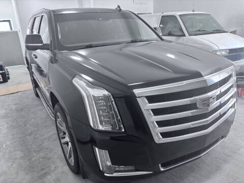 2016 Cadillac Escalade Luxury Collection