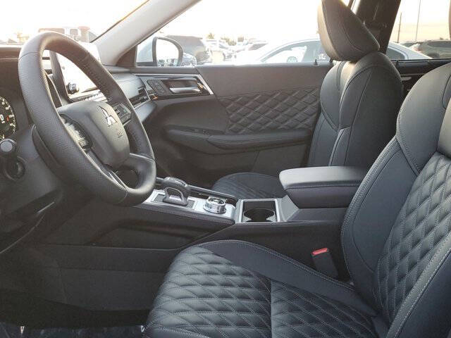 2025 Mitsubishi Outlander PHEV SEL