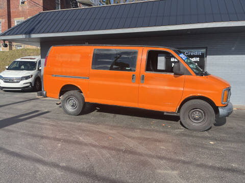 2000 Chevrolet Express for sale at Auto Credit Connection LLC in Uniontown PA