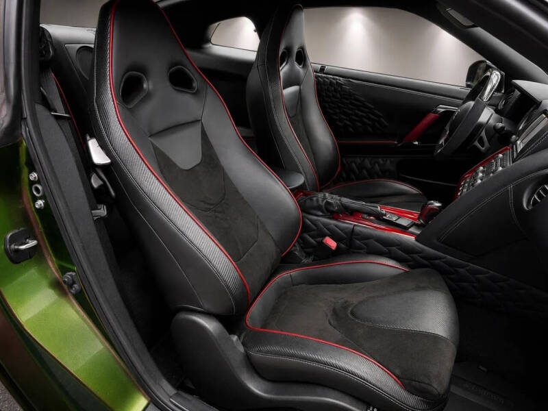 2014 Nissan GT-R Black Edition