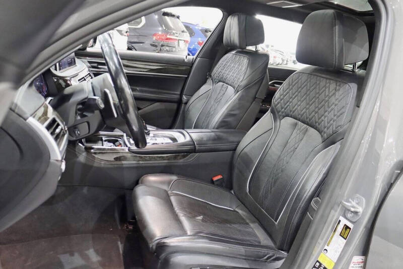 2022 BMW 7 Series 750i xDrive