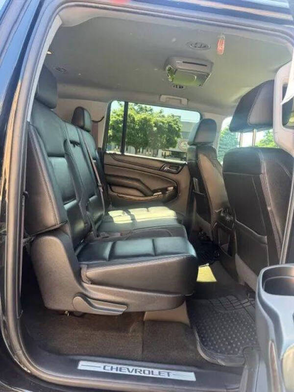 2017 Chevrolet Suburban LT
