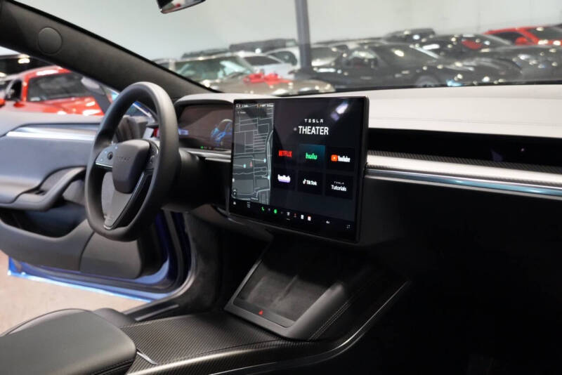 2023 Tesla Model S Plaid