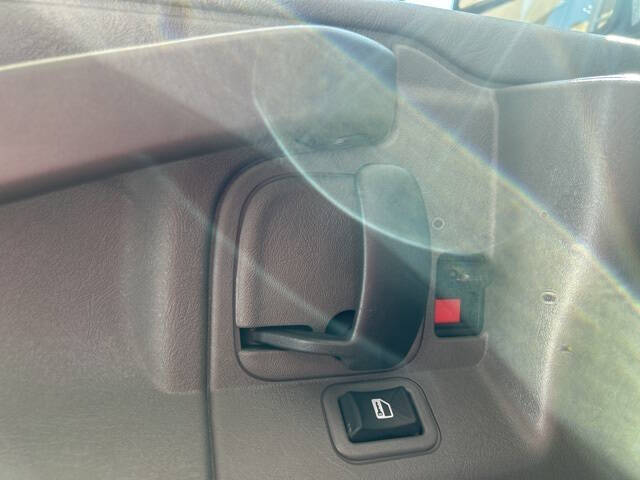 2025 Chevrolet Express 3500