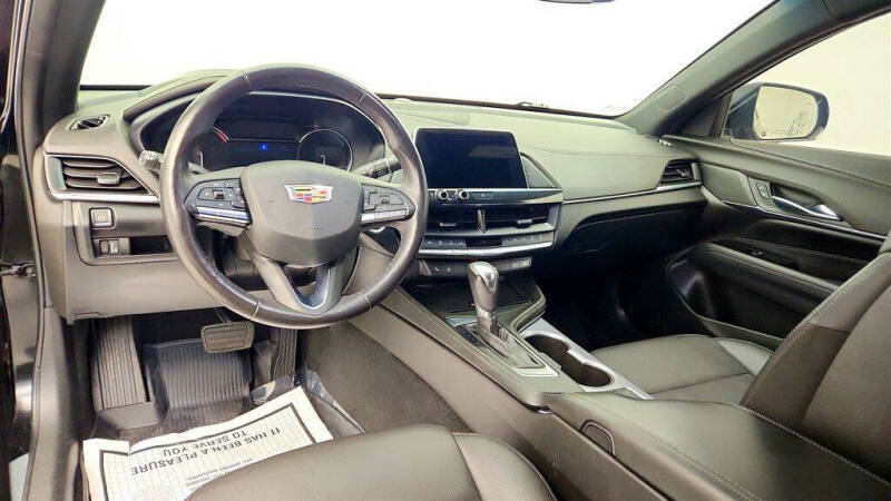2022 Cadillac CT4 Premium Luxury