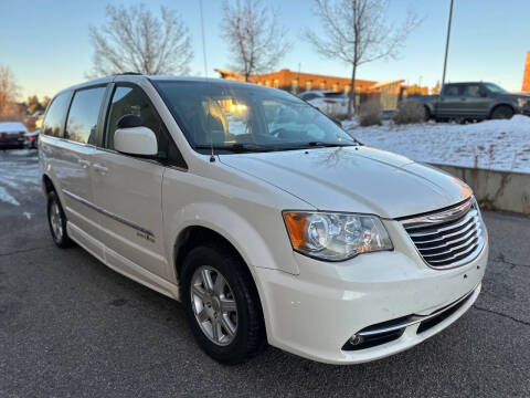 2012 Chrysler Town and Country Touring