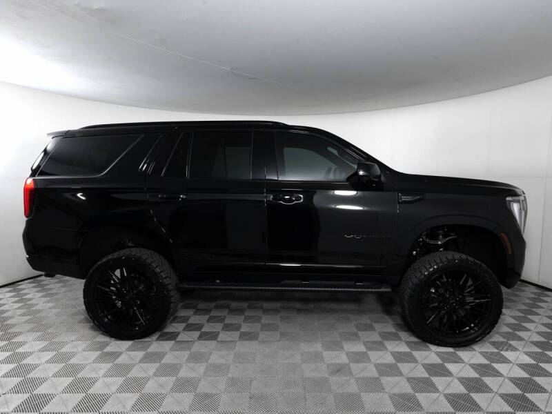 2025 GMC Yukon Elevation