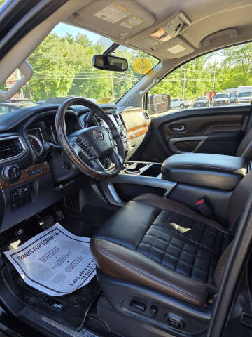 2017 Nissan Titan Platinum Reserve
