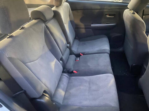 2012 Toyota Prius v Two