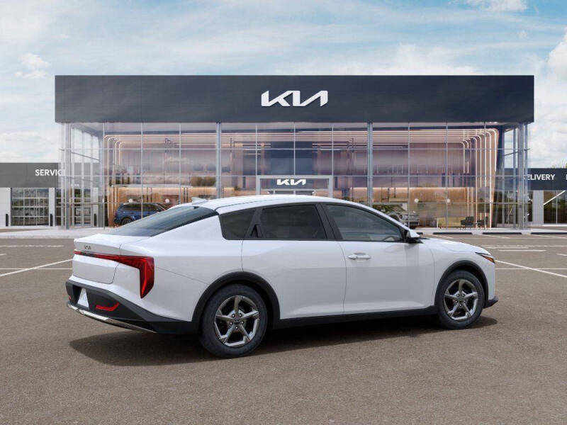 2026 Kia K4 LX