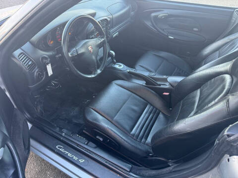 2003 Porsche 911 Carrera 4