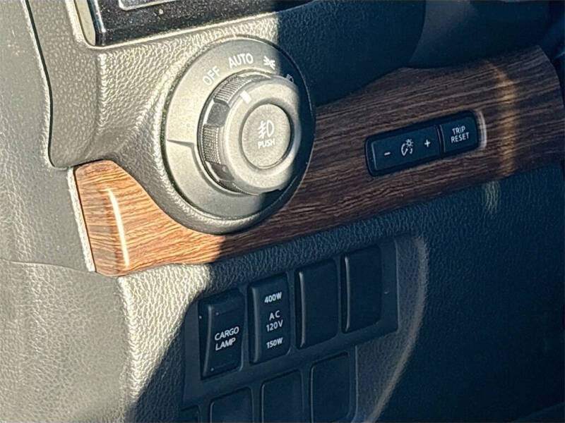 2022 Nissan Titan Platinum Reserve