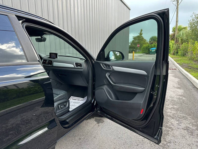 2017 Audi Q3 2.0T Premium