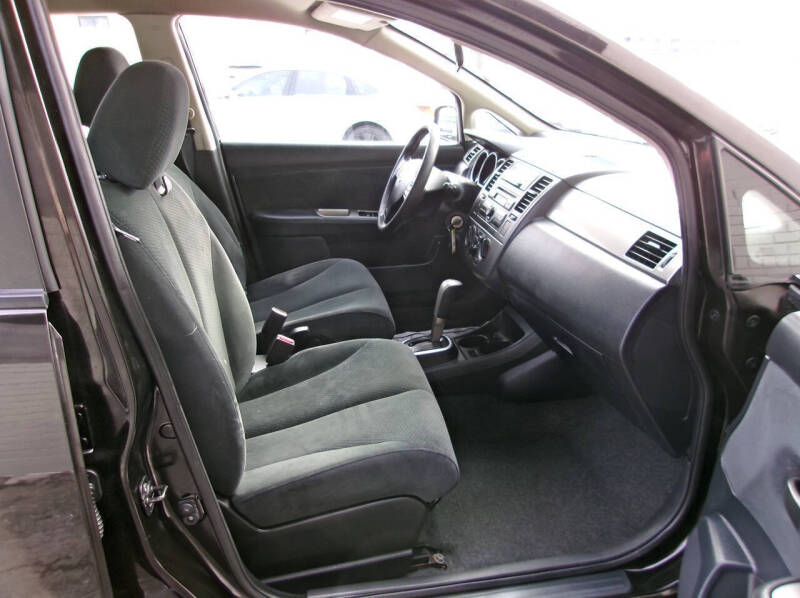 2012 Nissan Versa 1.8 S