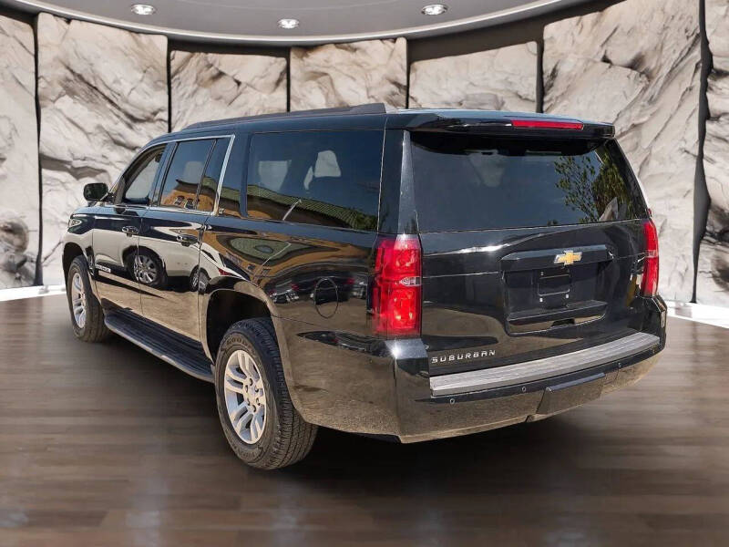 2016 Chevrolet Suburban LT