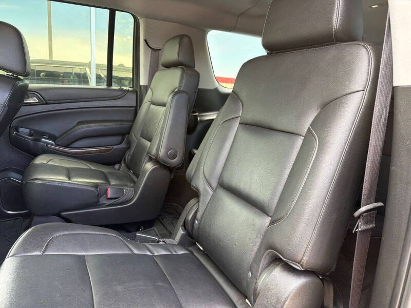 2017 Chevrolet Suburban LT