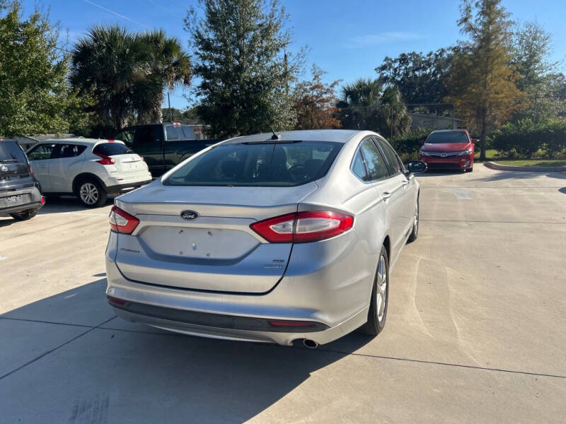 2013 Ford Fusion SE
