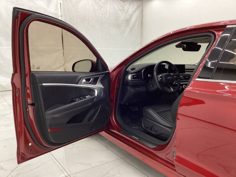 2022 Genesis G70 2.0T