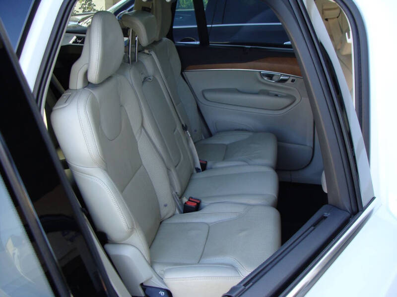 2019 Volvo XC90 T6 Inscription