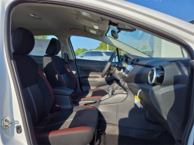 2025 Nissan Versa SR