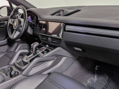 2022 Porsche Cayenne Platinum Edition