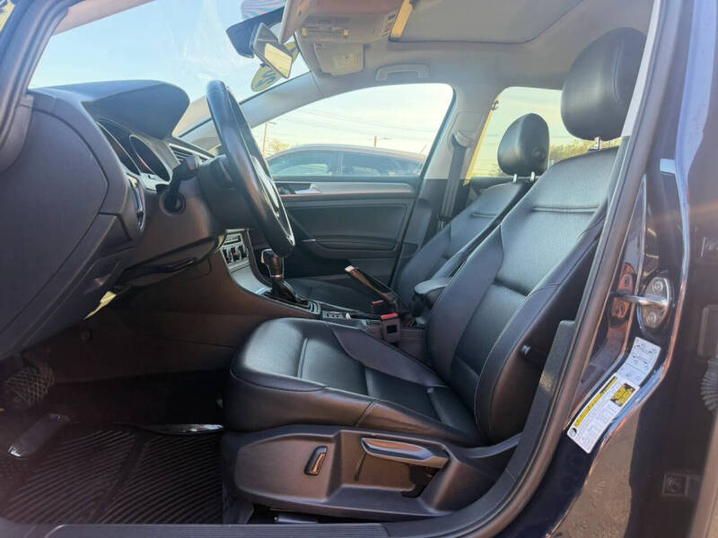 2017 Volkswagen Golf