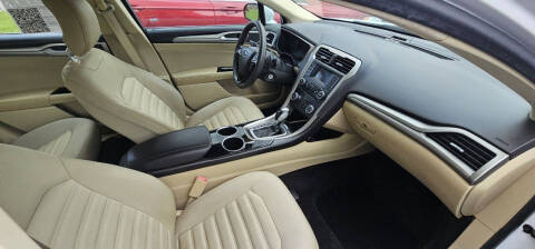 2013 Ford Fusion SE