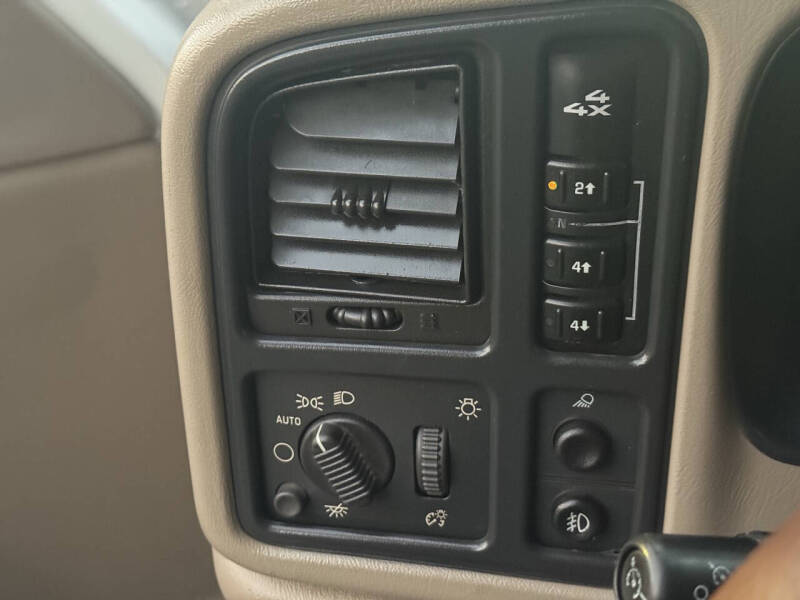 2004 GMC Sierra 2500HD SLT