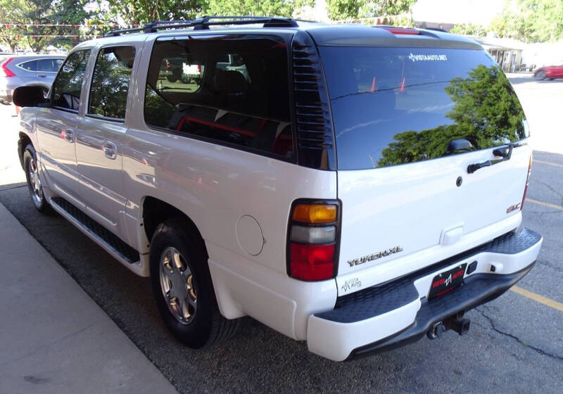 2004 GMC Yukon XL Denali