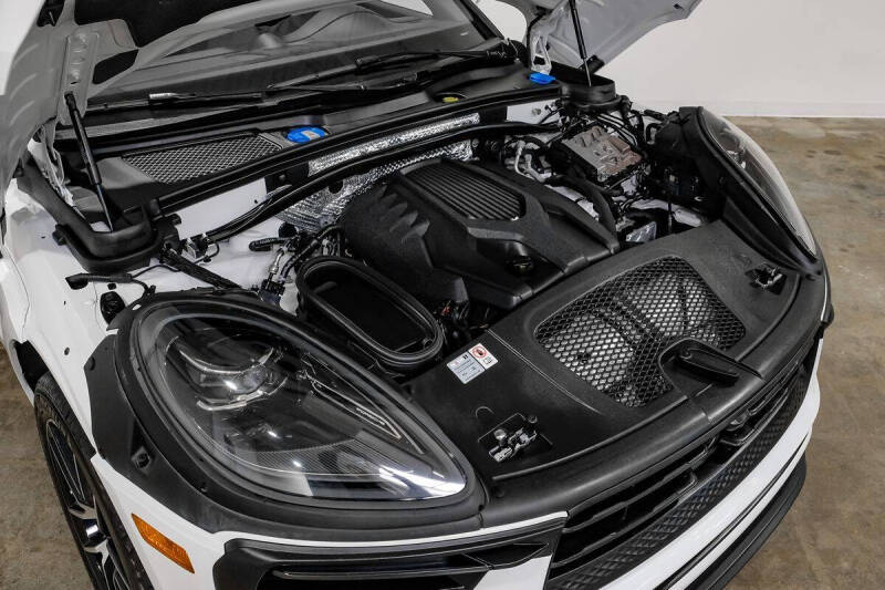 2024 Porsche Macan