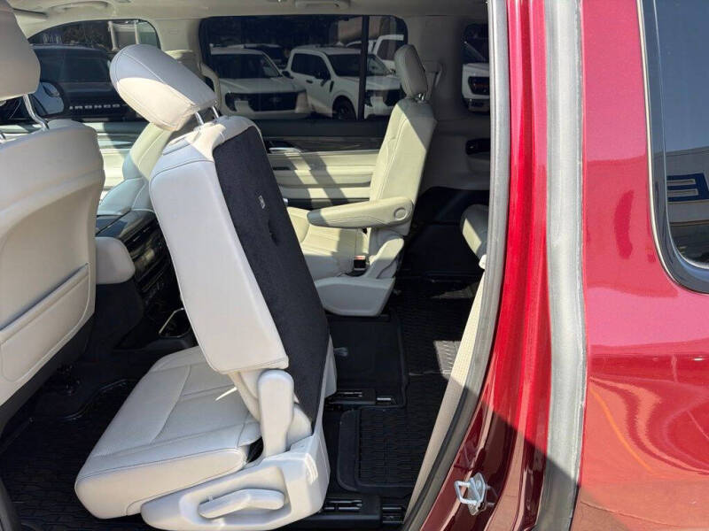 2022 Jeep Wagoneer Series III