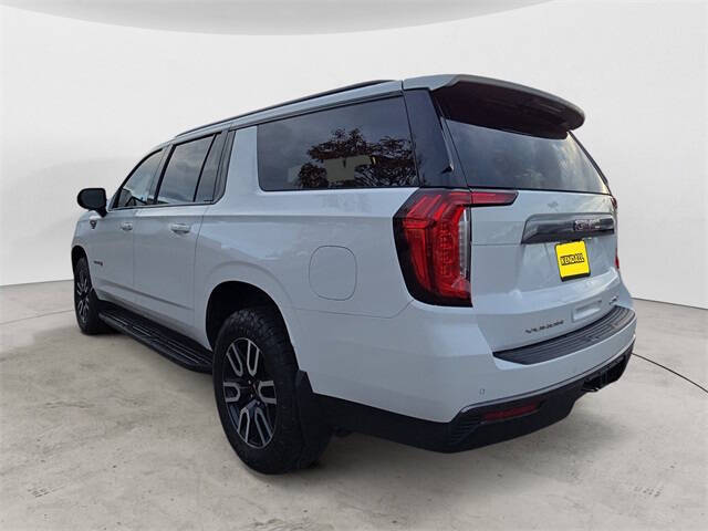 2023 GMC Yukon XL AT4