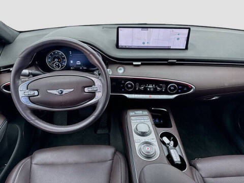 2024 Genesis GV70 2.5T Standard