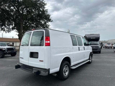 2022 GMC Savana 2500