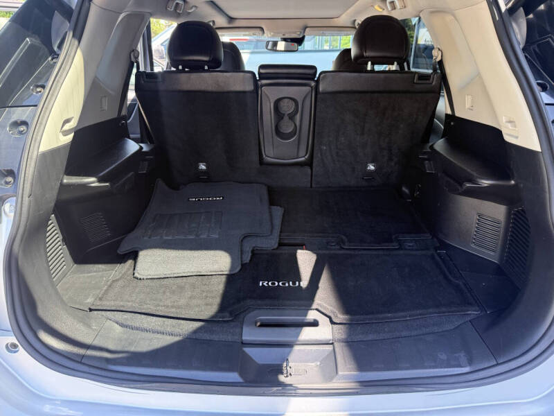 2017 Nissan Rogue SL