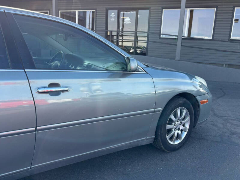 2004 Lexus ES 330