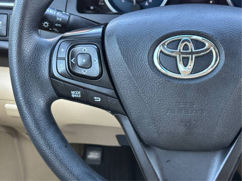 2016 Toyota Camry LE