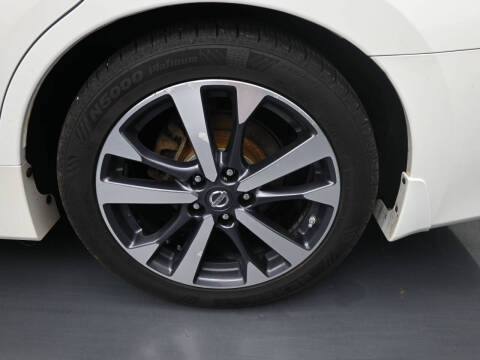 2016 Nissan Altima 2.5 SR